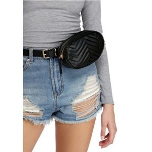 NWOT Chevron Quilted Fanny Pack Belt Bag